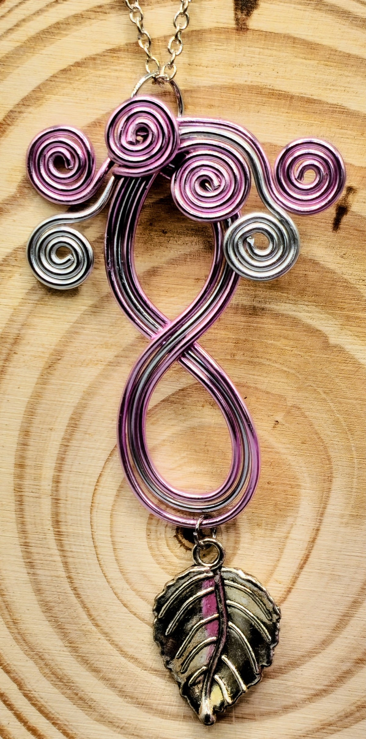 Infinity Leaf pendant