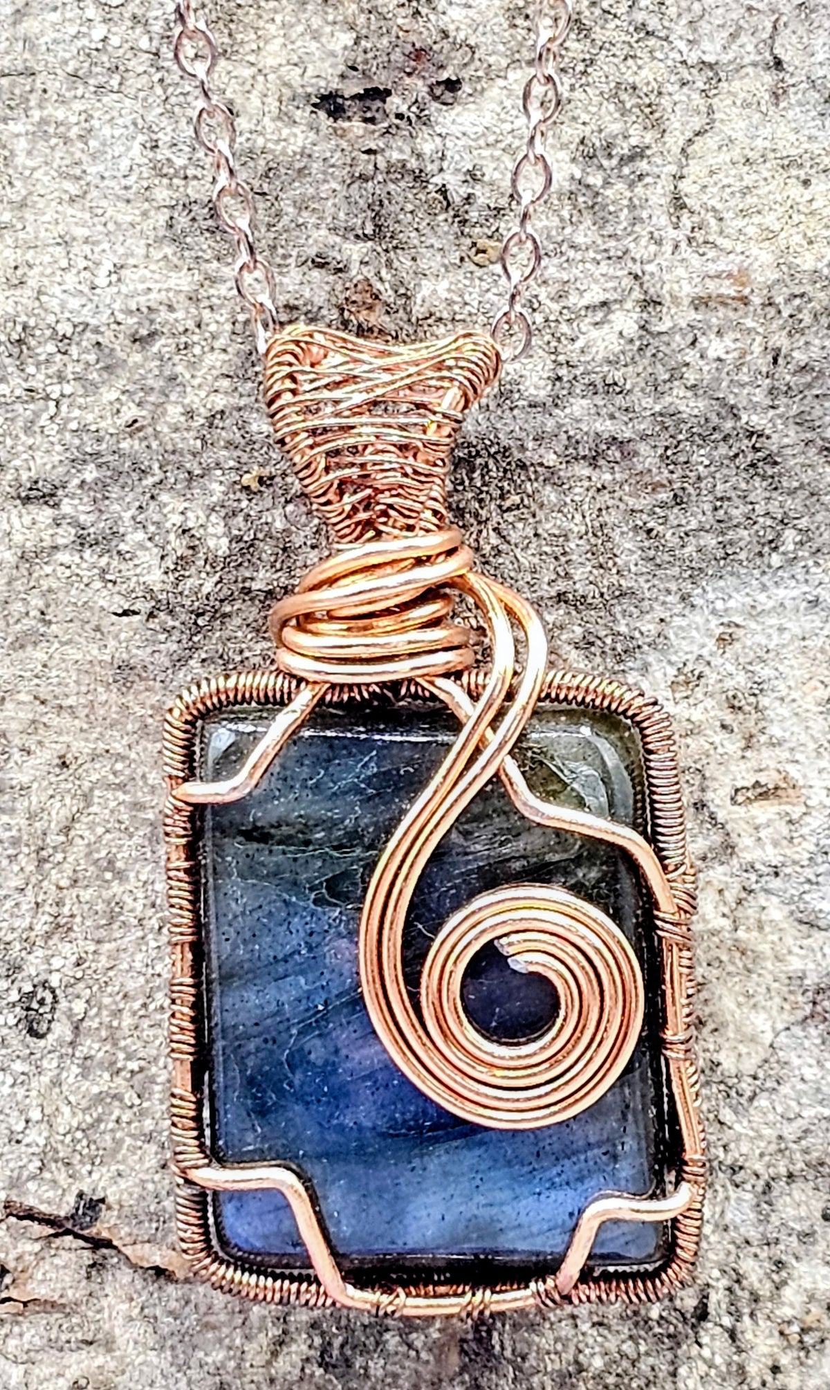 Labradorite pendant