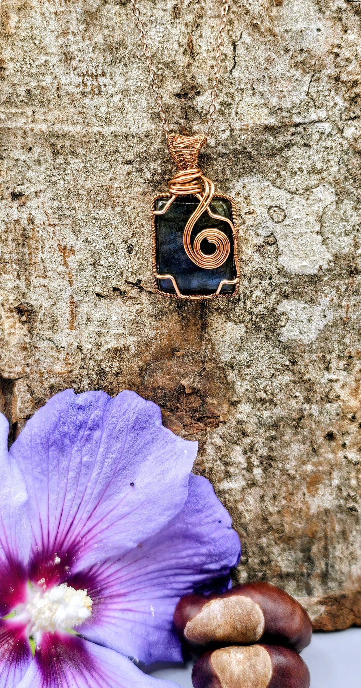 Labradorite pendant