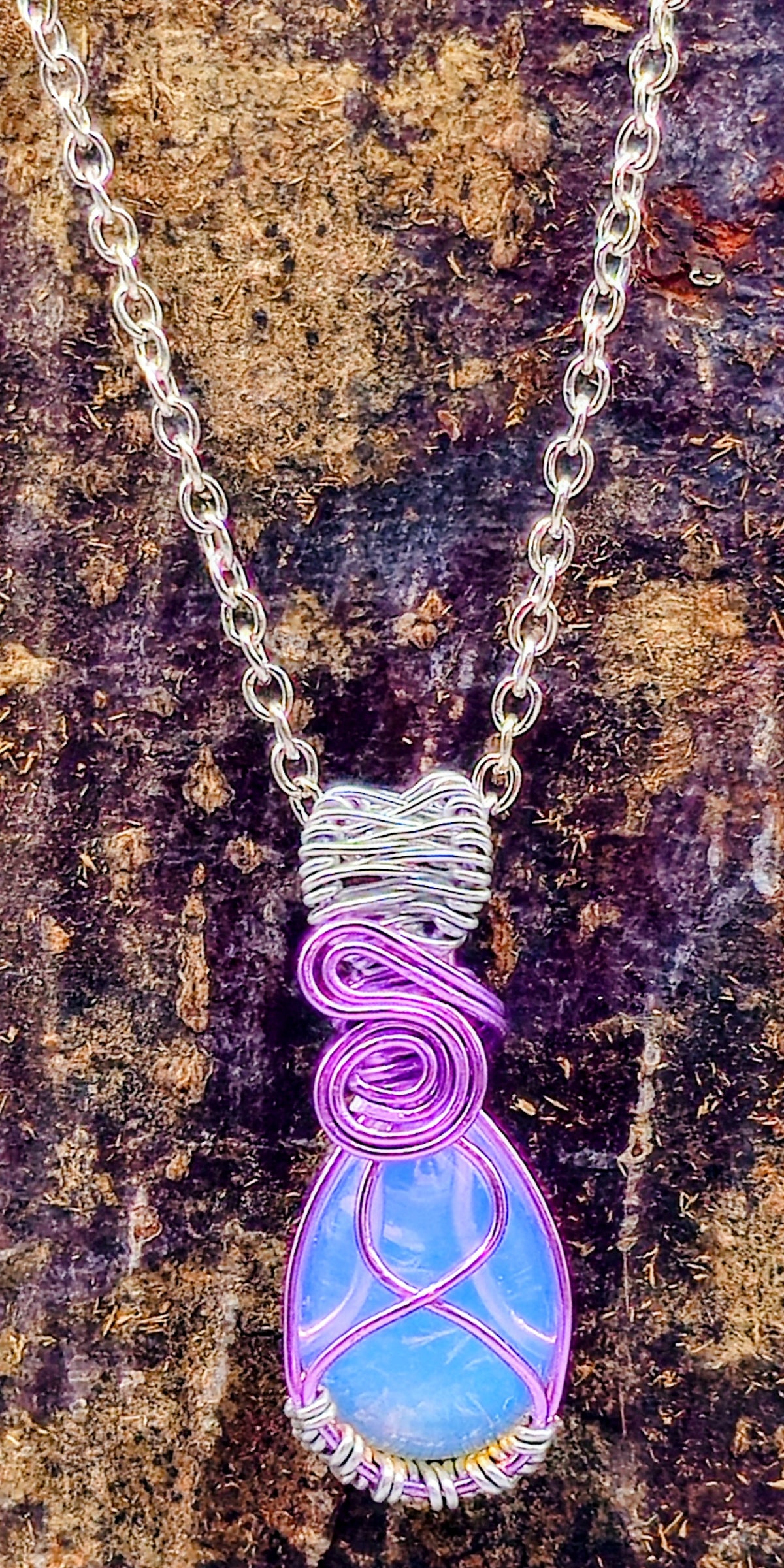 Moonstone pink pendant